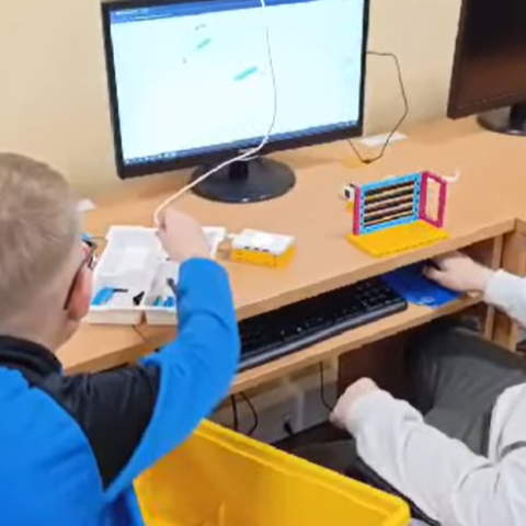 Programowanie z klockami LEGO – nauka przez zabawę!