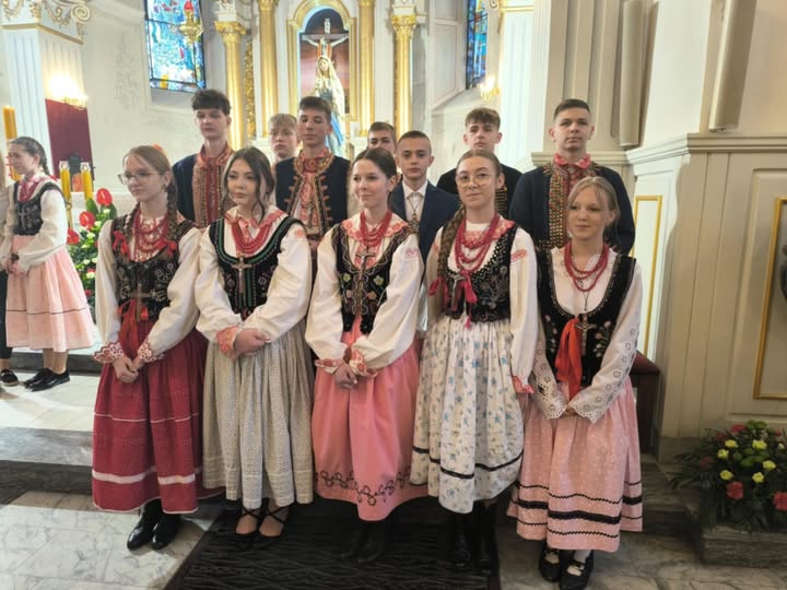 Sakrament Bierzmowania naszych ósmoklasistów!