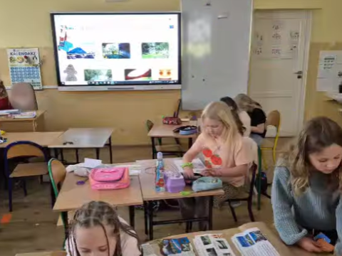 Halo, halo! Nasz świetlicowy samolot właśnie wylądował…
