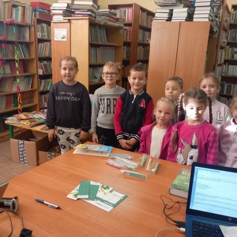 Pasowanie uczniów klasy I na czytelników!
