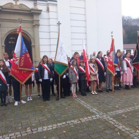Udział Pocztu Sztandarowego w uroczystościach z okazji Narodowego Święta Niepodległości!