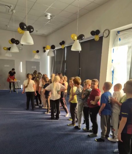 Wycieczka klas I-III do Nibylandii!