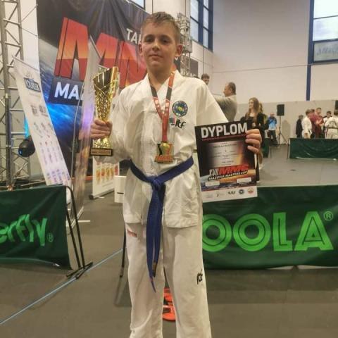 Sportowy sukces Mikołaja - ucznia klasy VII