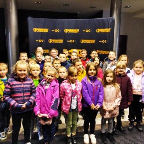 Wyjazd klas młodszych do teatru